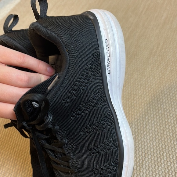 APL Techloom Pro Black White Athletic Sneakers size 8.5 - Picture 8 of 10
